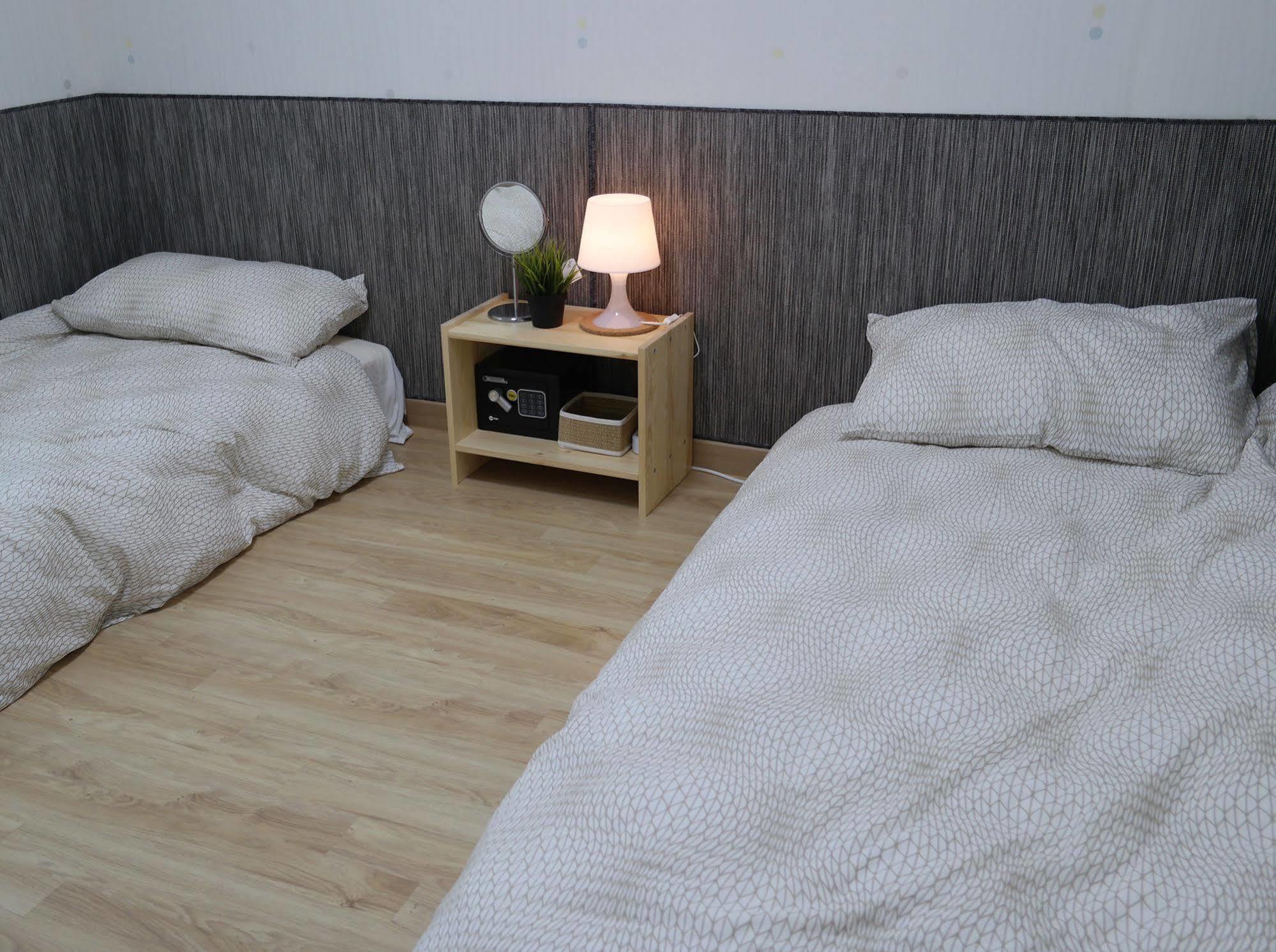 Mr. Kim Guesthouse Incheon Bagian luar foto